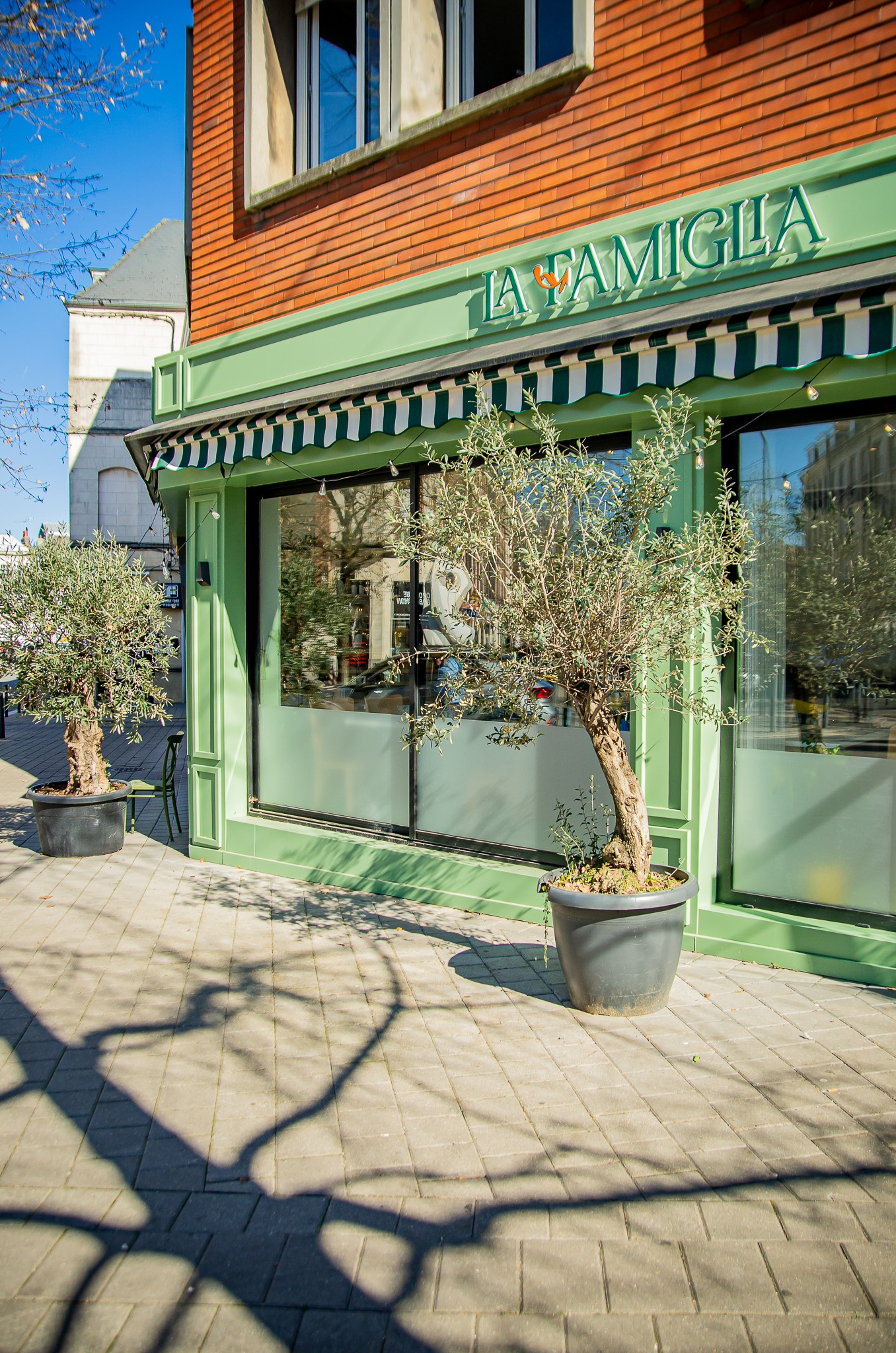 Le restaurant La Famiglia à Valenciennes, lieu engagé pour la doggy bag jemporte mes restes et la lutte contre le gaspillage alimentaire.